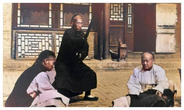 的老照片原来古代的刑罚都是这样的凯发一触即发一组清朝时期处决犯人(图8)