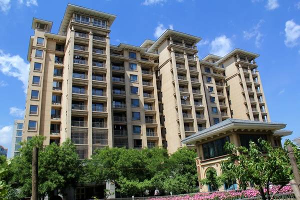 健康城用温馨服务驱散晚年孤独困扰【202